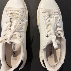 womens STEVE MADDEN Catcher Platform Sneaker size 9 white black